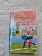 Boek Korn Kampioen helpt de club / komt in actie, Ophalen of Verzenden, Zo goed als nieuw, Fred Diks, Fictie algemeen
