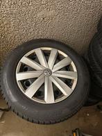 Winterbanden Set 215 60 16 Volkwagen, Auto-onderdelen, Banden en Velgen, 16 inch, Banden en Velgen, Personenwagen, Gebruikt