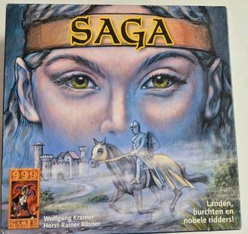 Saga kaartspel 999 games compleet en met handleiding  beschikbaar voor biedingen