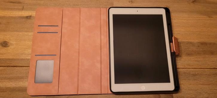Ruilen ipad air 1e generatie met nieuw scherm+hoes(RUILSPEL), Computers en Software, Apple iPads, Zo goed als nieuw, Apple iPad Air