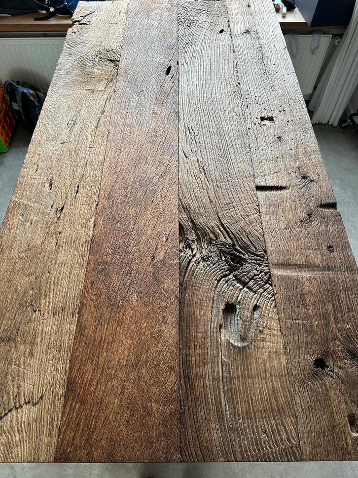 Unieke Eettafel: 300 jaar oud, tafelblad verweerd, Huis en Inrichting, Tafels | Eettafels, Gebruikt, 100 tot 150 cm, 200 cm of meer
