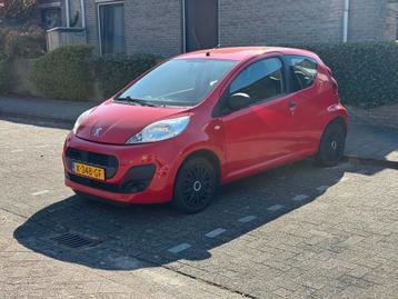 Peugeot 107 1.0 12V E-vti 68PK 3DR 2013 Rood beschikbaar voor biedingen
