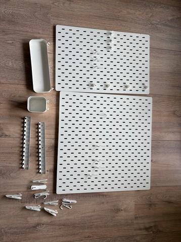 IKEA Ophangsysteem met Accessoires beschikbaar voor biedingen