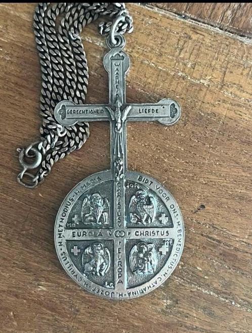 Antiek Religie: Medaillon / Gerard Hack Rutten Crucifix /etc, Antiek en Kunst, Antiek | Religie, Ophalen of Verzenden