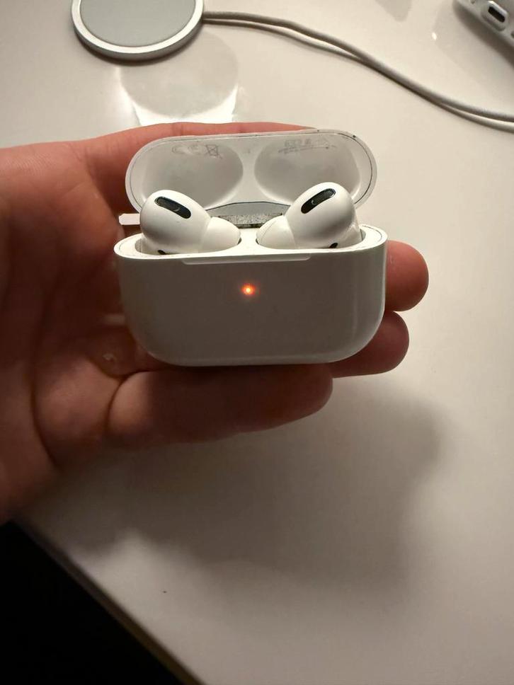 AirPods Pro (Gen 1) + Foam Tips - Zonder Kabel, Audio, Tv en Foto, Koptelefoons, Gebruikt, Overige merken, Draadloos, Ophalen of Verzenden