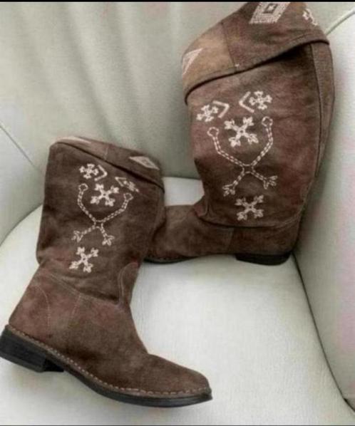 Stoere Laarzen maat 37 Gortz Laarzen / Suède Laarzen.  39/40, Kleding | Dames, Schoenen, Zo goed als nieuw, Hoge laarzen, Bruin