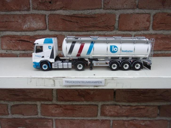 WSI  Daf  XG  4 x 2  Tanktrailer  van  Burlo. { Lootsma.}, Hobby en Vrije tijd, Modelauto's | 1:50, Nieuw, Bus of Vrachtwagen