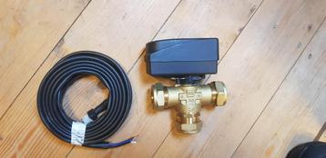 Nefit-Bosch driewegklep 230 volt28 mm knel 8738201411 beschikbaar voor biedingen