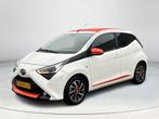 Toyota Aygo 1.0 X-Cite *CABRIO/ APPLE CARPLAY/ DEALERONDERH*, Voorwielaandrijving, Zwart, 4 stoelen, Leder en Stof