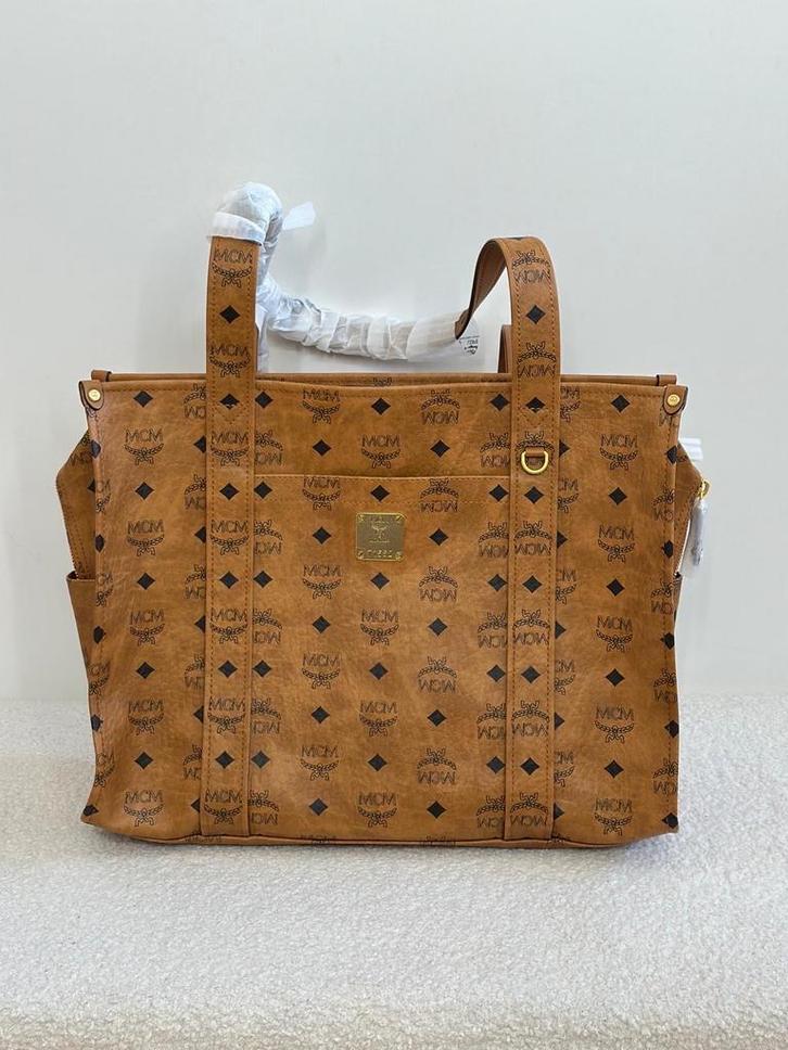 MCM Handtas Cognac - Splinternieuw!, Sieraden, Tassen en Uiterlijk, Tassen | Damestassen, Nieuw, Handtas, Bruin, Ophalen of Verzenden