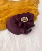 Aubergine dopje,paarse fascinator,hoed, hoedje dames/ meisje, Ophalen of Verzenden, Nieuw, Hoed