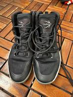 Basketbal Schoenen heren 43, Ophalen, Zo goed als nieuw, Schoenen