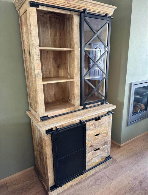 Loft buffetkast van mango houdt bijna nieuw, Huis en Inrichting, Kasten | Buffetkasten, Zo goed als nieuw, 200 cm of meer, 100 tot 150 cm
