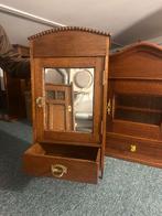 Antieke houten hangkastjes - gerestaureerd, Antiek en Kunst, Antiek | Meubels | Kasten, Ophalen of Verzenden