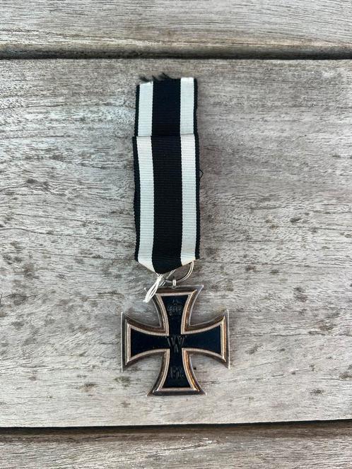 Origineel IJzeren Kruis 2e Klasse Met lint Gemarkeerd “KO”, Verzamelen, Militaria | Tweede Wereldoorlog, Landmacht, Lintje, Medaille of Wings