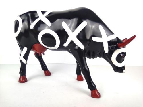CowParade / Cow Parade Koe “Hugs & Smooches” LARGE, Antiek en Kunst, Kunst | Designobjecten, Ophalen of Verzenden