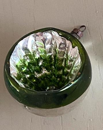Vintage oude kerstbal deukje indent  kerst christmas beschikbaar voor biedingen