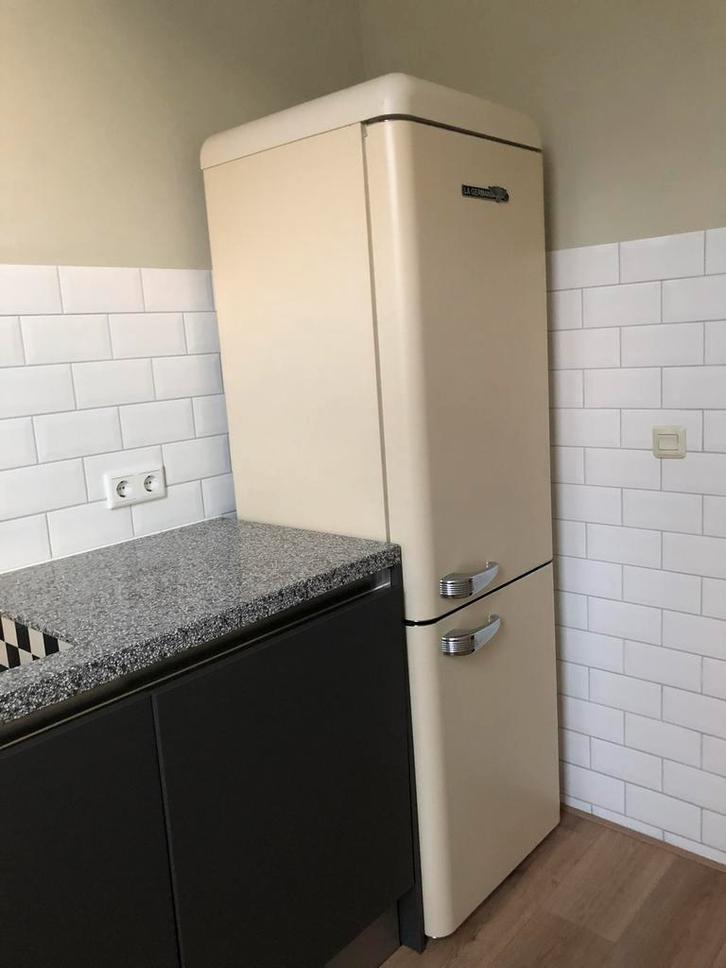 1,5 m2 metro tegels wit nieuw bijna gratis nieuw in doos, Doe-het-zelf en Verbouw, Tegels, Nieuw, Wandtegels, Minder dan 5 m²