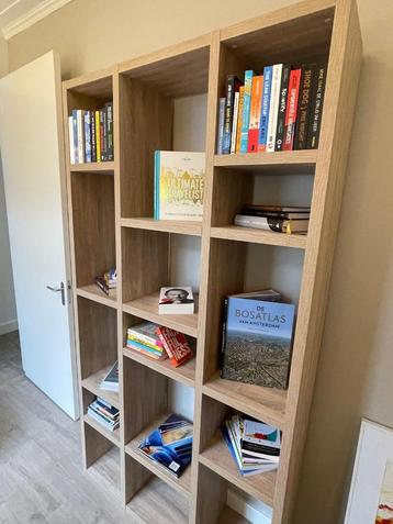 Moderne boekenkast Emporior IV – 120x221 cm – als nieuw beschikbaar voor biedingen