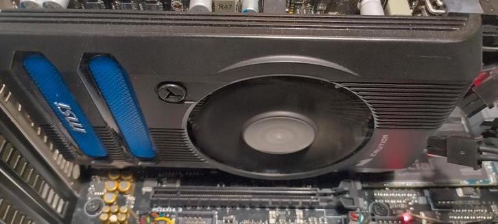 MSI AMD Radeon HD 7700 1GB, Computers en Software, Videokaarten, Gebruikt, AMD, PCI-Express 3.0, GDDR5, HDMI, DisplayPort, DVI