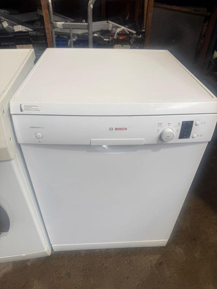 Bosch Vaatwasser vrijstaand bezorging mogelijk jong, Witgoed en Apparatuur, Vaatwasmachines, Zo goed als nieuw, Vrijstaand, 85 tot 90 cm