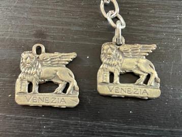 Venezia hangertje bedeltje beschikbaar voor biedingen