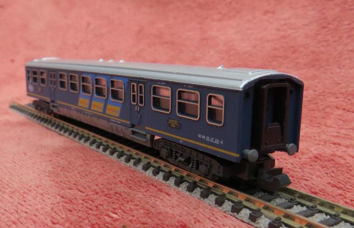 Minitrix NS plan E. Met verlichting., Hobby en Vrije tijd, Modeltreinen | N-Spoor, Zo goed als nieuw, Wagon, Gelijkstroom, Trix