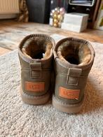 Ugg Ultra Mini Classics - Maat 39, UGG, Nieuw, Ophalen of Verzenden, Pantoffels of Sloffen