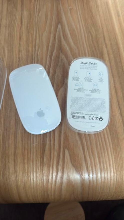 Apple Magic Mouse, Computers en Software, Muizen, Zo goed als nieuw, Ophalen of Verzenden