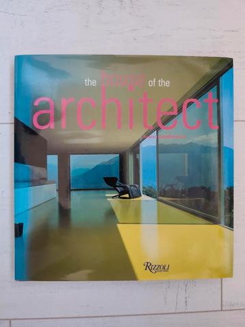 The House of the Architect door Anatxu Zabalbeascoa beschikbaar voor biedingen