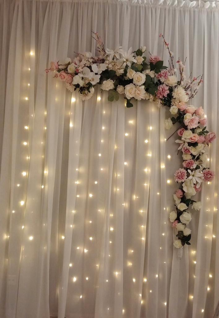 Verloving,Bruiloft,Decoratieve bloemenboog met lichten, Huis en Inrichting, Woonaccessoires | Wanddecoraties, Zo goed als nieuw