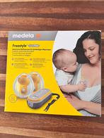 Medela freestyle hands-free elektrische kolf dubbele, Ophalen of Verzenden, Zo goed als nieuw, Borstkolf