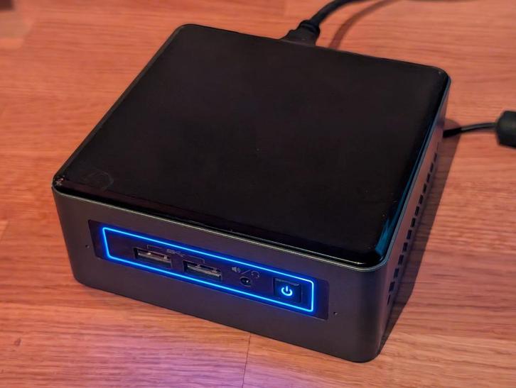 Intel NUC NUC6CAY 8GB RAM 128GB SSD PC met LCD scherm, Computers en Software, Desktop Pc's, Zo goed als nieuw, 2 tot 3 Ghz, SSD