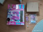 Barbie met naaimachine, Verzamelen, Poppenhuizen en Toebehoren, Ophalen of Verzenden, Nieuw, Poppenhuis