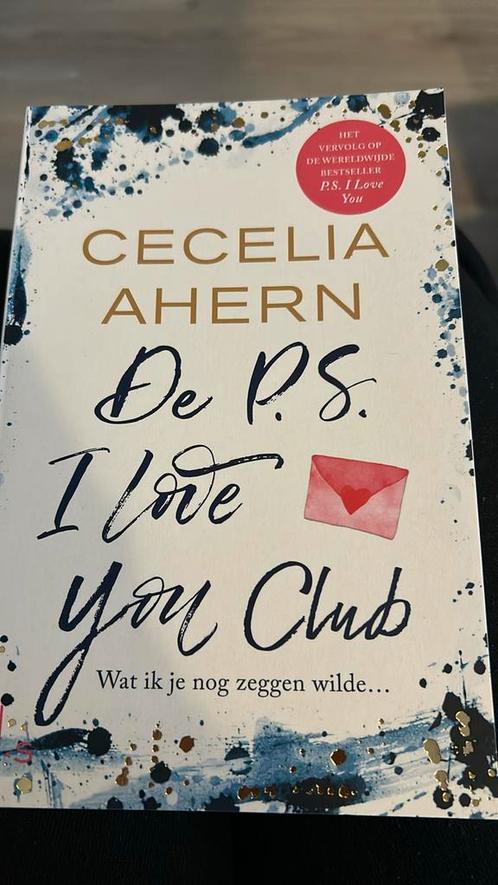 Cecelia Ahern - De P.S. I love you club, Boeken, Literatuur, Zo goed als nieuw, Nederland, Ophalen of Verzenden