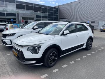 Kia Niro 1.6 GDi Hybrid DynamicLine (bj 2024, automaat) beschikbaar voor biedingen