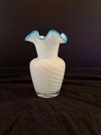 Vintage Murano vaas Swirl | 15,5 cm | 1970’s | wit turquoise, Huis en Inrichting, Woonaccessoires | Vazen, Wit, Ophalen of Verzenden
