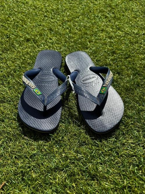 Havaianas slippers maat 33-34 - blauw, Kinderen en Baby's, Kinderkleding | Schoenen en Sokken, Gebruikt, Overige typen, Jongen of Meisje