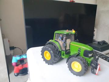 John Deere 7430 met brede banden beschikbaar voor biedingen