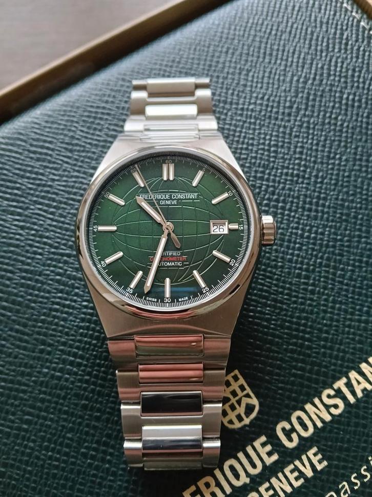 Frederique Constant Highlife COSC 'green dial', Sieraden, Tassen en Uiterlijk, Horloges | Antiek, Overige merken, Staal, 1960 of later