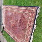 Perzisch tapijt hoofdkleur rood (in t echt mooier!), Antiek en Kunst, Antiek | Kleden en Textiel, Ophalen