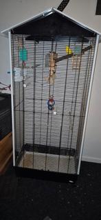 Grote vogelkooi met inhoud, Ophalen, Gebruikt, Metaal, Vogelkooi