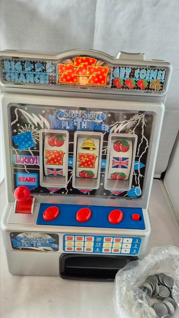 Zgan fruitautomaat werkend triple thunder met doos, Verzamelen, Automaten | Gokkasten en Fruitautomaten, Zo goed als nieuw, Overige munten