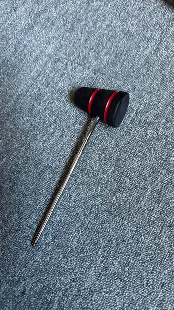 Low Boy Standard Beater Black/Red beschikbaar voor biedingen