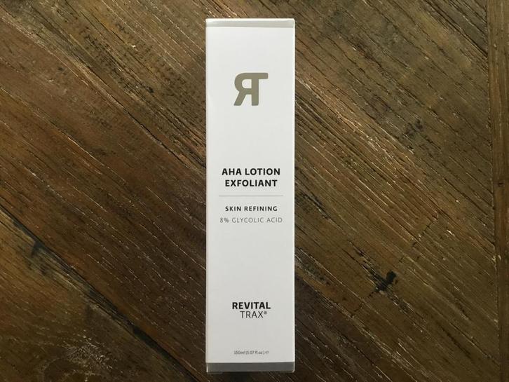 Revitaltrax AHA 8% lotion exfoliant tht 21-3-‘28, Sieraden, Tassen en Uiterlijk, Uiterlijk | Gezichtsverzorging, Nieuw, Verzorging