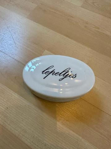 Doosje voor lepeltjes / Lepeltjesdoos  /  wit beschikbaar voor biedingen