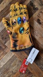 Marvel Avengers Thanos ovenhandschoen | Lootcrate, Verzamelen, Film en Tv, Zo goed als nieuw, Film, Verzenden, Gebruiksvoorwerp