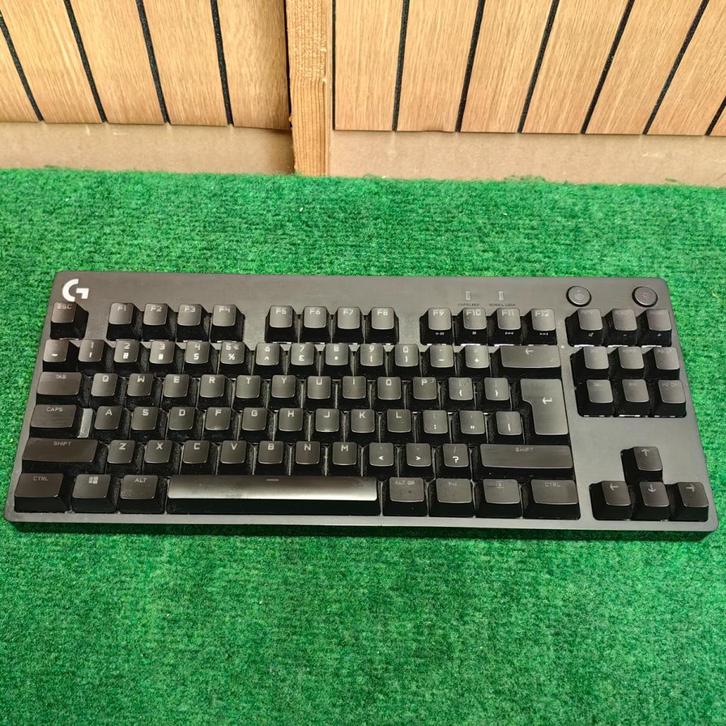 Logitech G Pro Tenkeyless Gaming Keyboard - In Nette Staat, Muziek en Instrumenten, Keyboards, Zo goed als nieuw