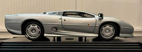 Maisto Jaguar XJ220 in schaal 1:12, Hobby en Vrije tijd, Modelauto's | 1:5 tot 1:12, Zo goed als nieuw, Ophalen of Verzenden