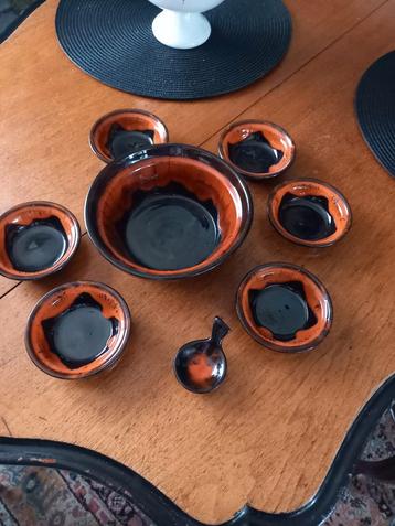 vintage Jaren '60 '70 pinda set oranje bruin keramiek beschikbaar voor biedingen
